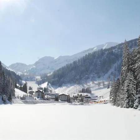 In Near Amade Slopes, Cleaning Included Ferienhaus