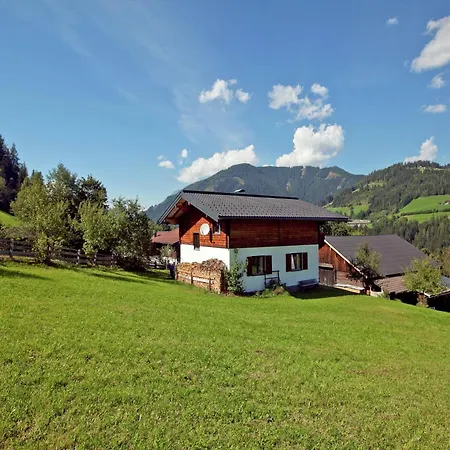 In Near Amade Slopes, Cleaning Included Hüttau